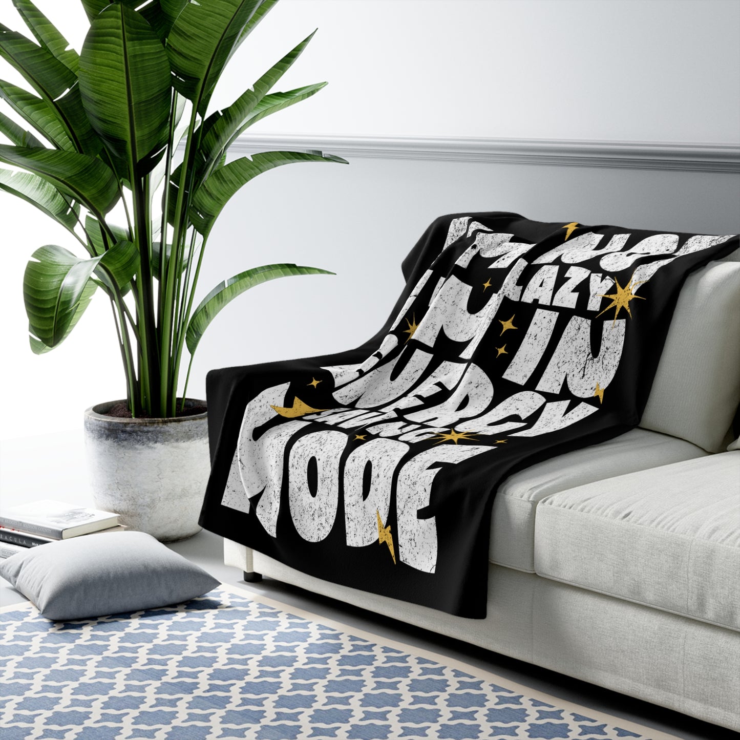 I'm Not Lazy - Sherpa Fleece Blanket - A Cozy Gothic Style Throw Blanket for All Seasons