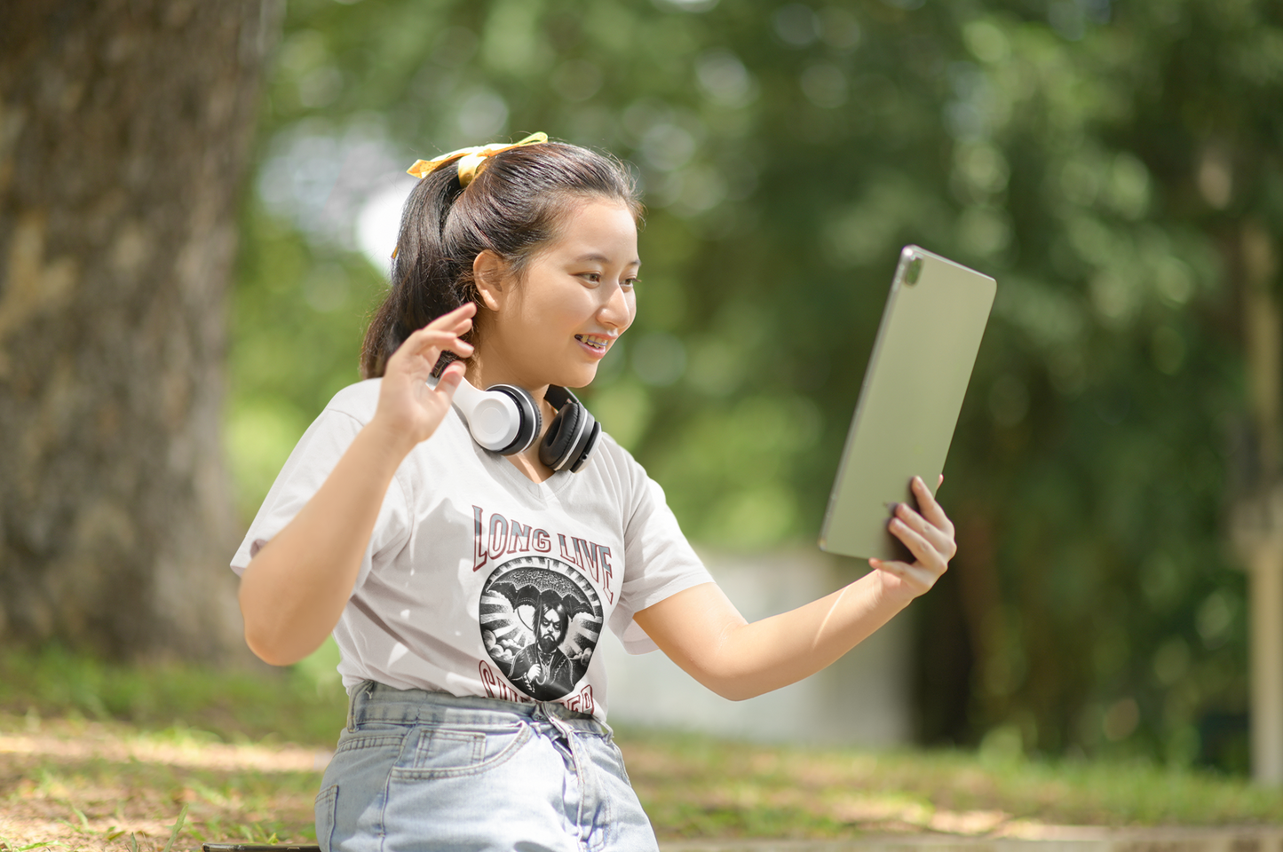 Unisex Jersey Short Sleeve V-Neck Tee - Long Live Summer