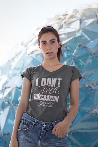 I'm Amazing - Unisex Jersey Short Sleeve V-Neck Tee - Gothic T-Shirt